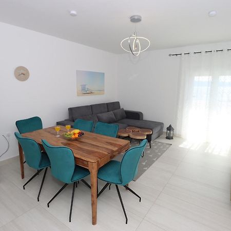 Emmi Nemira Omis Appartement Buitenkant foto