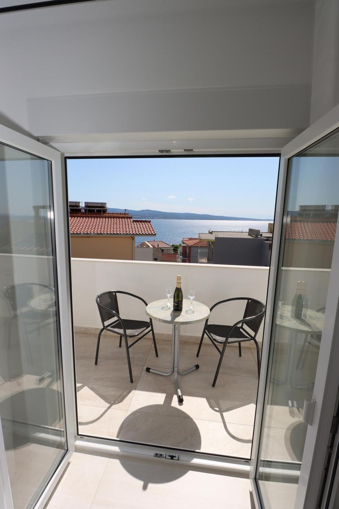 Emmi Nemira Omis Appartement Buitenkant foto