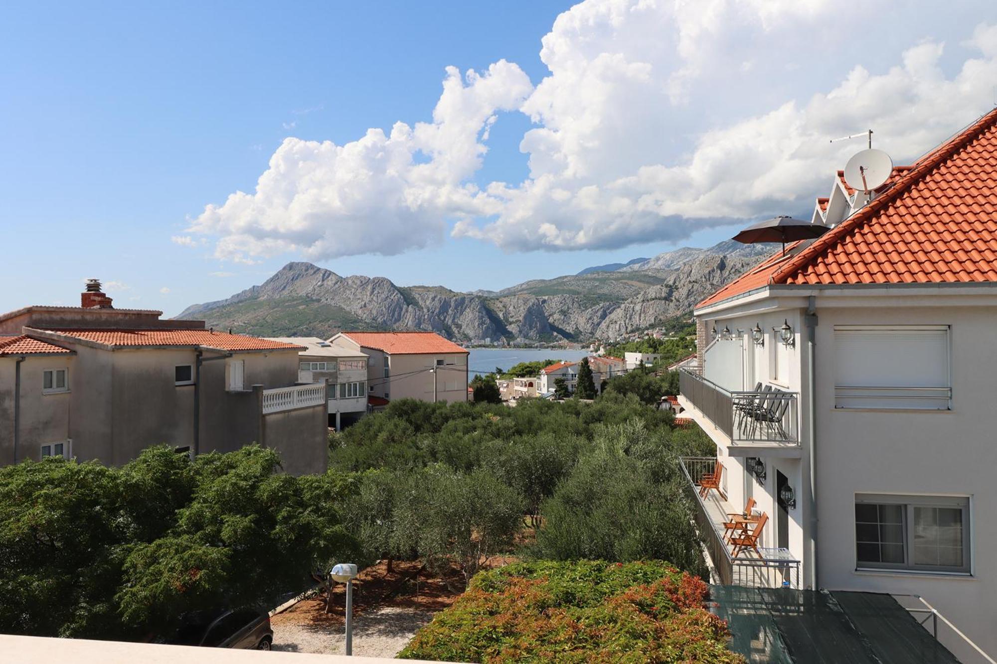 Emmi Nemira Omis Appartement Buitenkant foto